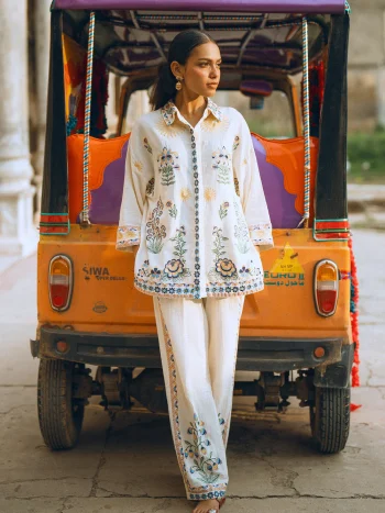 Embroidered floral co-ord set in vanilla ice color - Biljiki boutique Kozani Greece